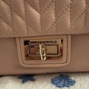 Karl Lagerfeld Blush Quilted Shoulder Bag ⛄️